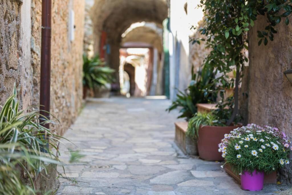 Vila La Casa Di Sandra A Noli Exteriér fotografie
