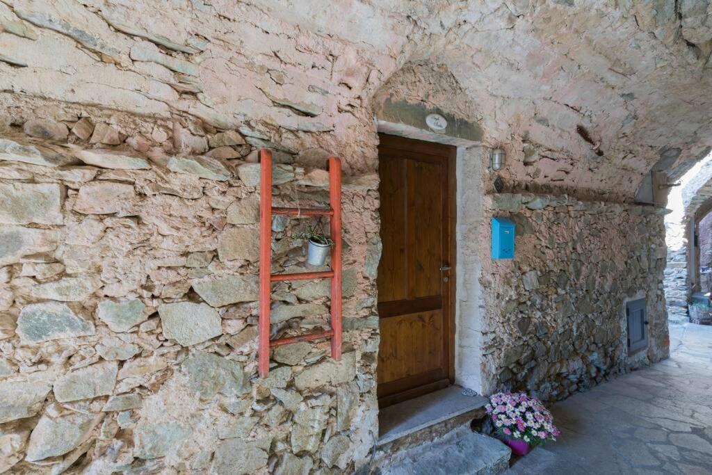 Vila La Casa Di Sandra A Noli Exteriér fotografie